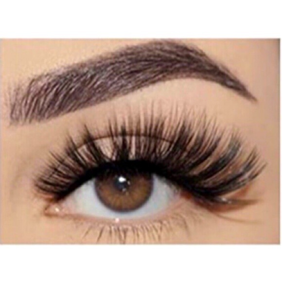 A7 Cruelty Free Faux Mink 3D Light-weight False Volume Eyelashes - Picture 1 of 2